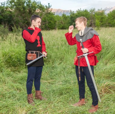 son güneş ışınlarının kılıçlı dövüş knights