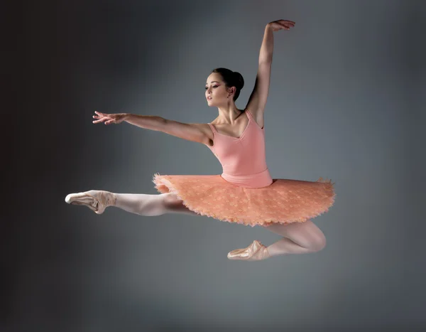 Dançarina de ballet feminina — Fotografia de Stock