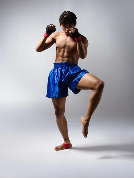 Lutador de boxe masculino — Fotografia de Stock