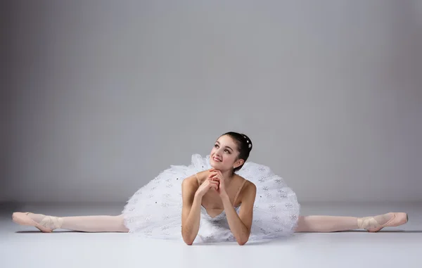 Ballerina di danza femminile — Foto Stock