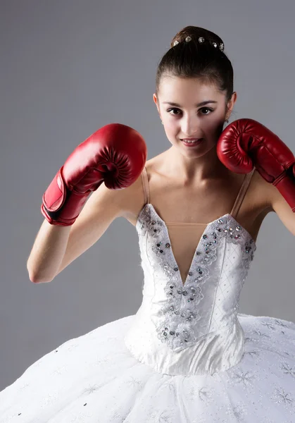 Female ballet dancer — Stock Photo, Image