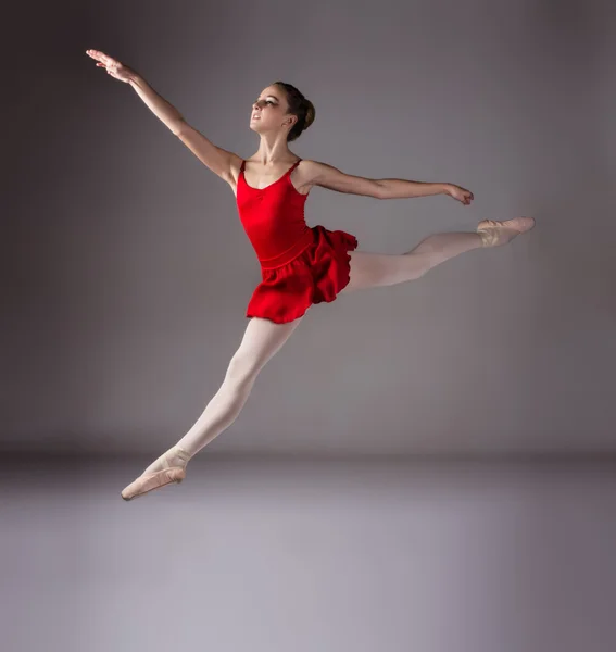 Female ballet dancer — Stock Photo, Image