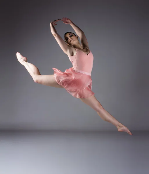 Ballerina di danza femminile — Foto Stock