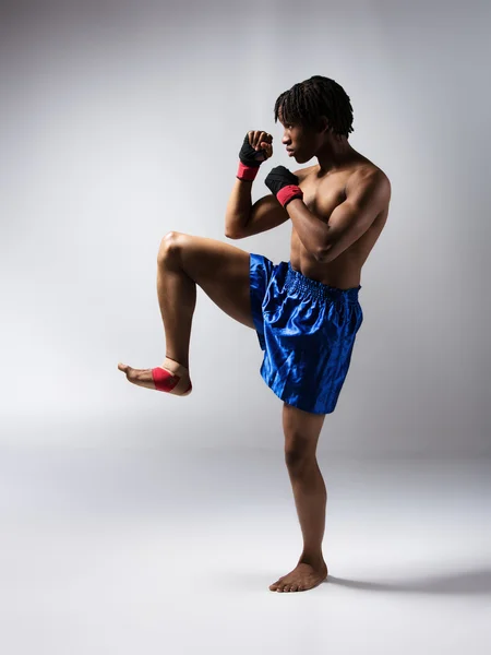 Lutador de boxe masculino — Fotografia de Stock