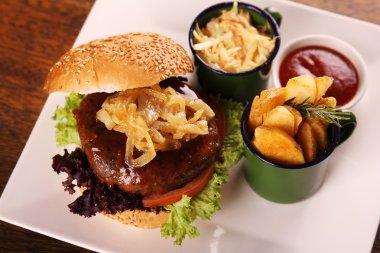 sulu biftek burger