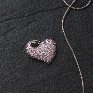 Zincir kolye takı kalp