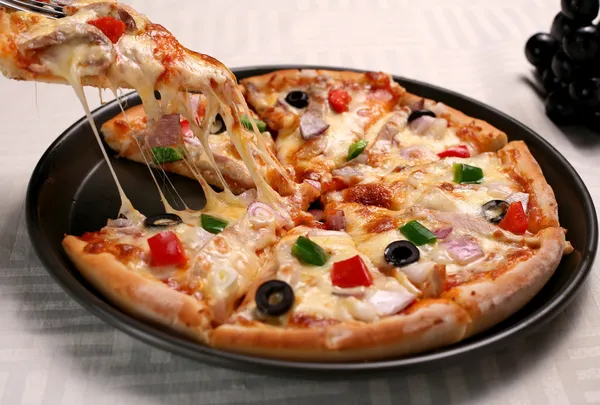 Pizza — Stockfoto