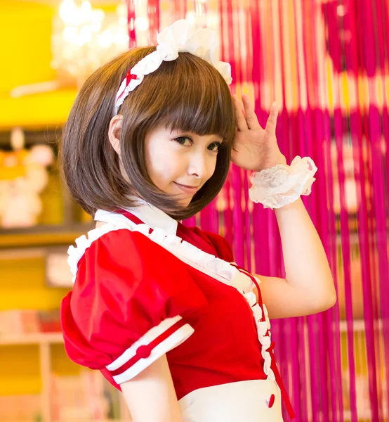 Lolita japonais style fille intérieur mignon cosplayer femme de ménage — Photo