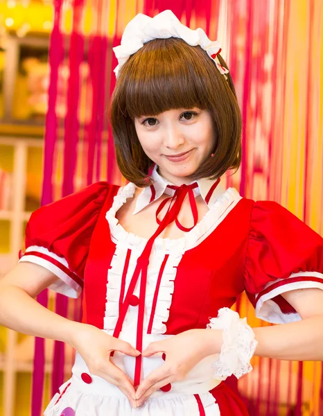 ゴシックロリータ和風少女 intdoor かわいいコスプレ メイド — ストック写真