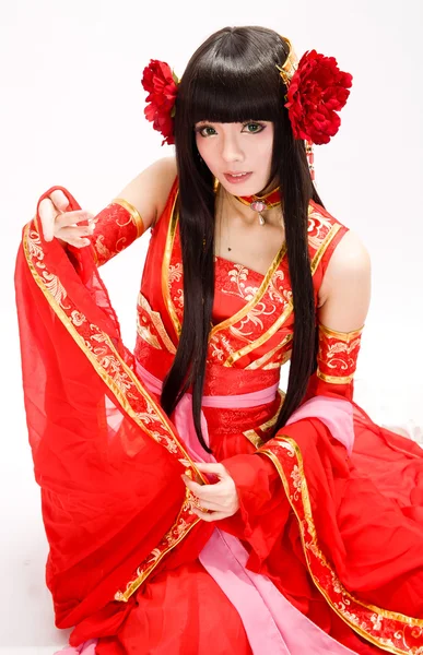 Asien kinesisk flicka i röd klänning traditionella dansare — Stockfoto