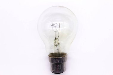 Seçici odaklı beyaz arkaplanda ampul