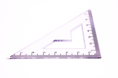 Matematiği seçici odaklı beyaz arkaplanda izole et