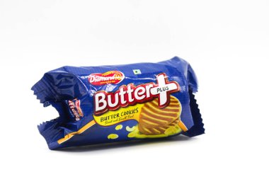 Noida, Utter Pardesh, Hindistan - 18 Ekim 2021, Bisküvi, Beyaz zemin üzerinde bisküvi resmi