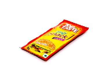 Noida, Utter pardesh, Hindistan - 19 Ekim 2021, Domates Sosu, Noida 19 Ekim 2021 'de seçici odaklı bir Domates Sosu resmi