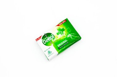 Noida, katıksız pardesh, Hindistan - 17 Ekim 2021, Dettol sabun, beyaz zemin üzerinde Dettol sabun bir resim Noida 17 Ekim 2021 seçici odaklı