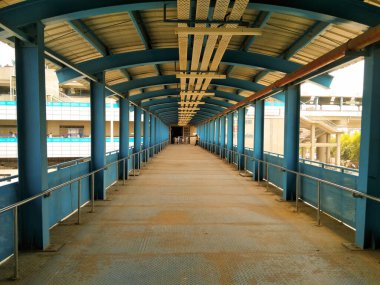 Seçici odaklı bir koridor resmi