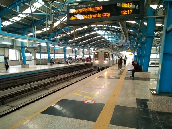Noida Utter Pardesh India Maggio 2022 Una Foto Metro Train — Foto Stock