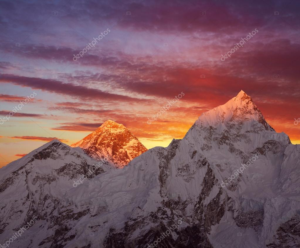 Mount Everest (8848 m) at sunset. — Stock Photo © kiwisoul 38229077