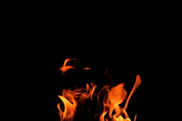 Közel Égő Lángok Fekete Háttér Grafikai Tervezés Vagy Tapéta Piros — Stock Fotó