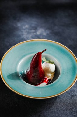 Vanilyalı armut armudu.