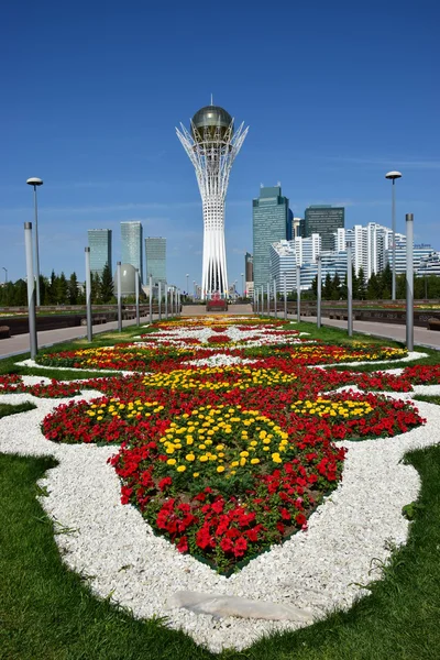 Der baiterek-turm in astana, kasachstan — Stockfoto