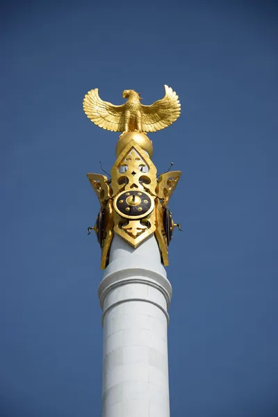 Oben auf der Säule der Unabhängigkeit in Astana, Kasachstan — Stockfoto