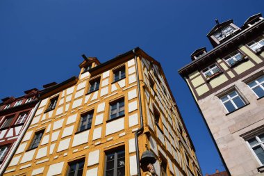 Nuremberg, Almanya 08.24.2021: Almanya 'nın Bavyera kentindeki tarihi binalar