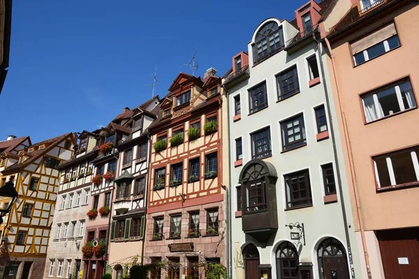 Nuremberg, Almanya 08.24.2021: Almanya 'nın Bavyera kentindeki tarihi binalar