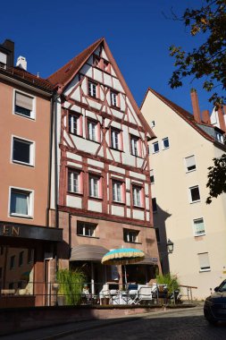 Nuremberg, Almanya 08.24.2021: Almanya 'nın Bavyera kentindeki tarihi binalar