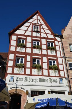 Nuremberg, Almanya 08.24.2021: Almanya 'nın Bavyera kentindeki tarihi binalar