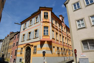 Eichsttt, Almanya 07.10.2021: Almanya 'nın Bavyera bölgesindeki tarihi Eichsttt kasabasında sokak manzarası