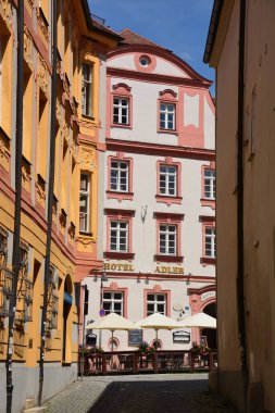 Eichsttt, Almanya 07.10.2021: Almanya 'nın Bavyera bölgesindeki tarihi Eichsttt kasabasında sokak manzarası