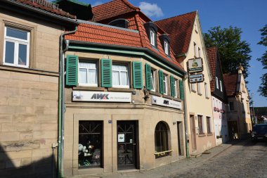 Kronach, Almanya 07.18.2021: Almanya 'nın Yukarı Franconia bölgesinde Kronach, Bavyera' da bulunan tarihi binalar