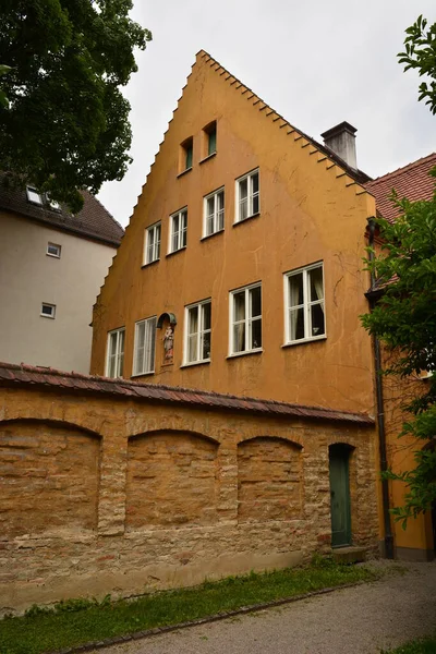 德国斯瓦比亚地区奥格斯堡2021年7月24日 德国历史上第一个社会住房区Fugerei的景观 — 图库照片