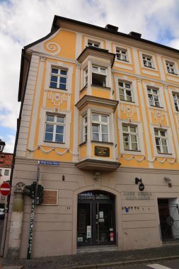 Regensburg, Bavyera, Almanya 2021.07.31: Regensburg, Bavyera, Almanya 'daki tarihi binalar