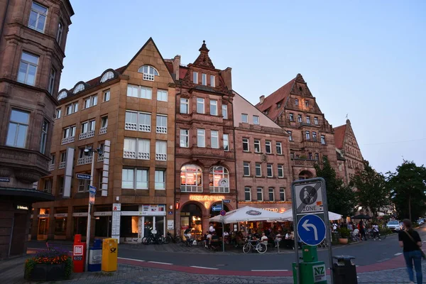 Nürnberg Tyskland 2021 Gatuvy Med Historiska Byggnader Skymningen Staden Nürnberg — Stockfoto