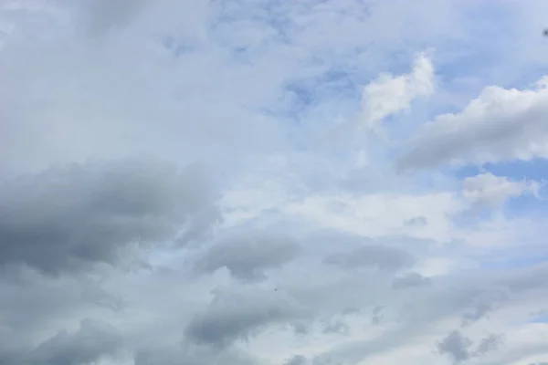 하늘의 아름다운 구름들 — 스톡 사진