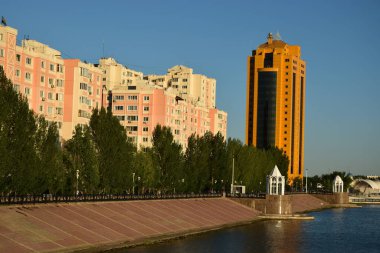 Astana (Nur-Sultan), Kazakistan 'ın başkenti Astana' daki modern binalar (Nur-Sultan)
