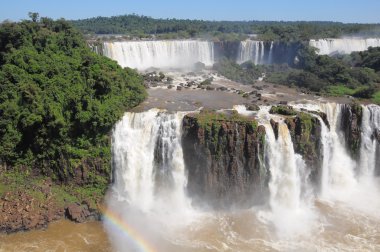Iguazu Şelaleleri.