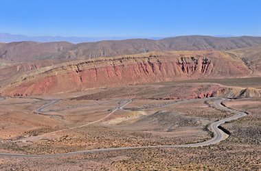 renkli dağ manzarası.