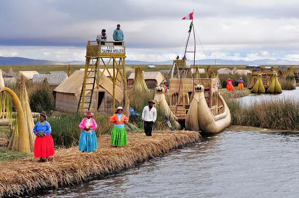 Uros islands. — Stock Photo, Image