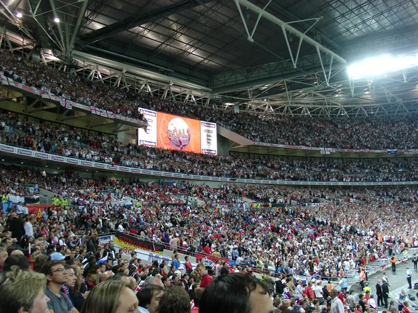 Tribunos do estádio de Wembley . — Fotografia de Stock