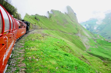 Buhar dar hat tren.