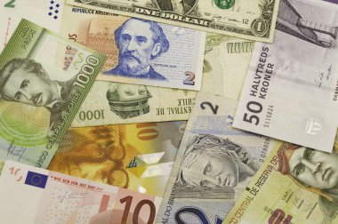 farklı ülkelerden banknotlar.