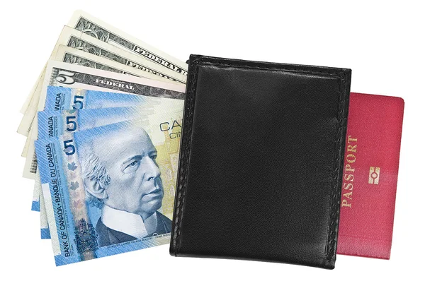 Kanadai, amerikai dollár, pénztárca és az útlevél. — Stock Fotó