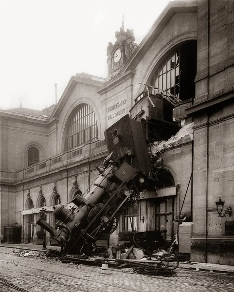 Olyckan av montparnasse station. — Stockfoto