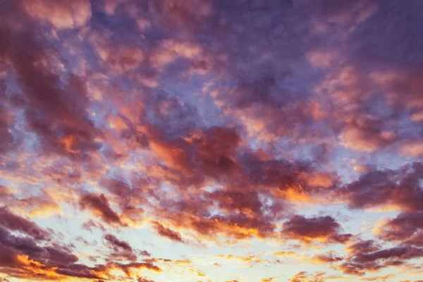 Incrível Paisagem Nublada Céu Pôr Sol Tempo Após Chuva — Fotografia de Stock