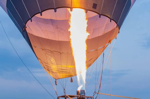 Air Balloon Starts Fly Evening Sky — Stock Photo, Image
