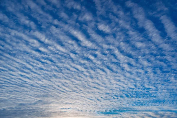 Incredibile Paesaggio Nuvoloso Sul Cielo Tramonto Dopo Pioggia — Foto Stock