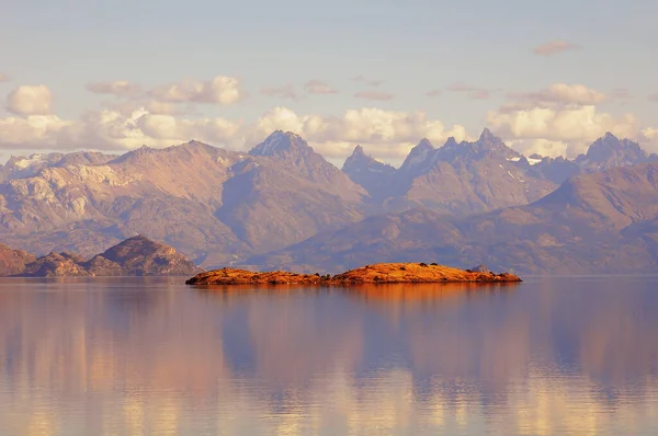 Στη Λίμνη Καρέρα Ηλιοβασίλεμα Χιλή — Φωτογραφία Αρχείου